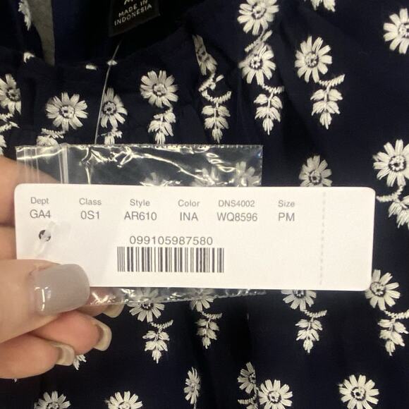 💙 J Crew Womens Medium Petite Navy Floral Tiered Midi Dress Pockets 💙 - Picture 12 of 14